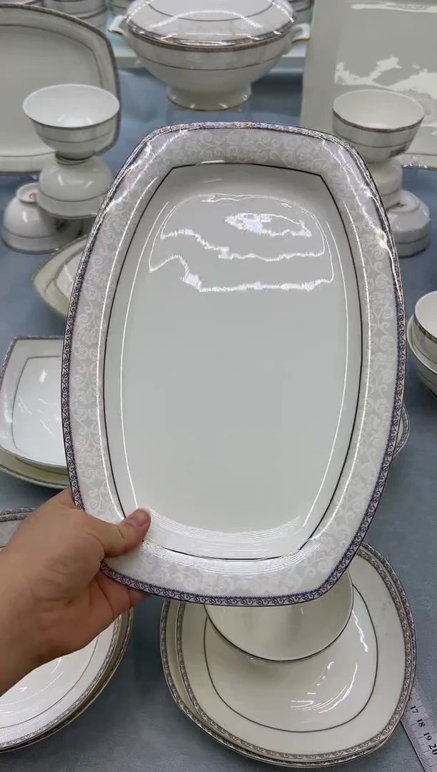 骨瓷 玲珑12方鱼1个