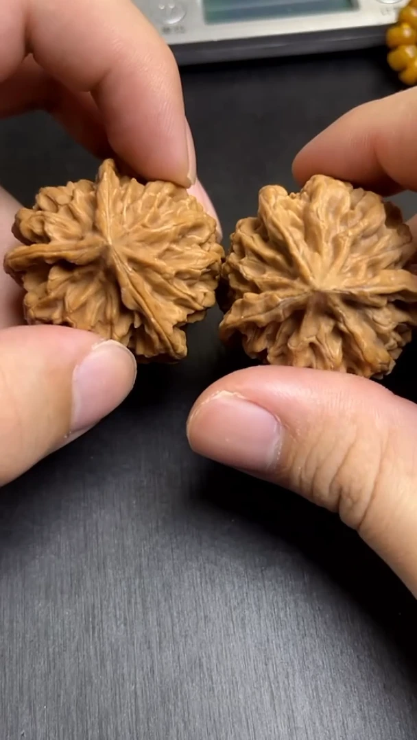 把件文玩核桃ZMT251107-08发一对