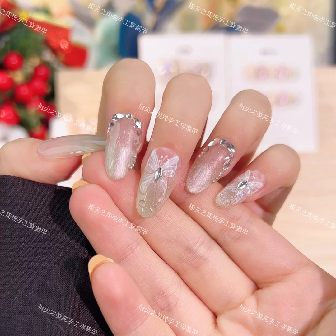 （蝶王）纯手工穿戴甲裸色打底大钻拍照出片打卡必备显手白