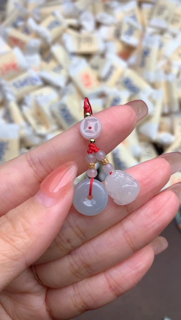 【闪购商品】翡翠挂件未镶嵌—