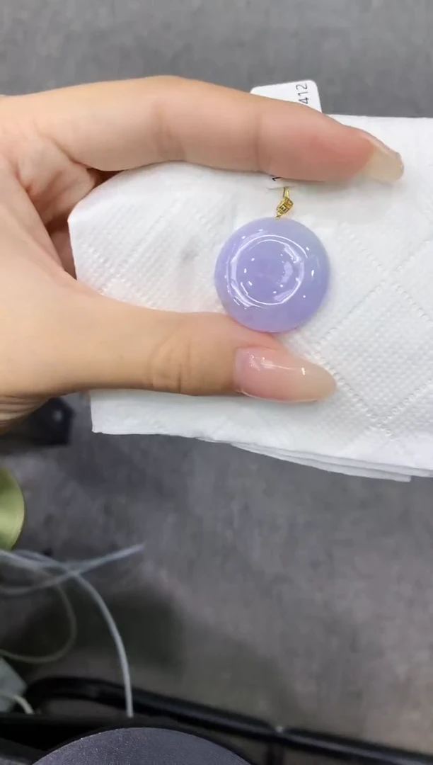 翡翠18K金镶嵌颈饰111111111111