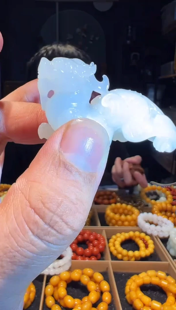 未镶嵌手链和田玉挂件