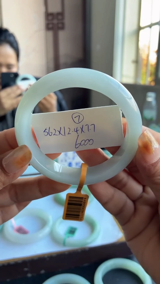 未镶嵌手镯翡翠（万内种老肉细强推）7号