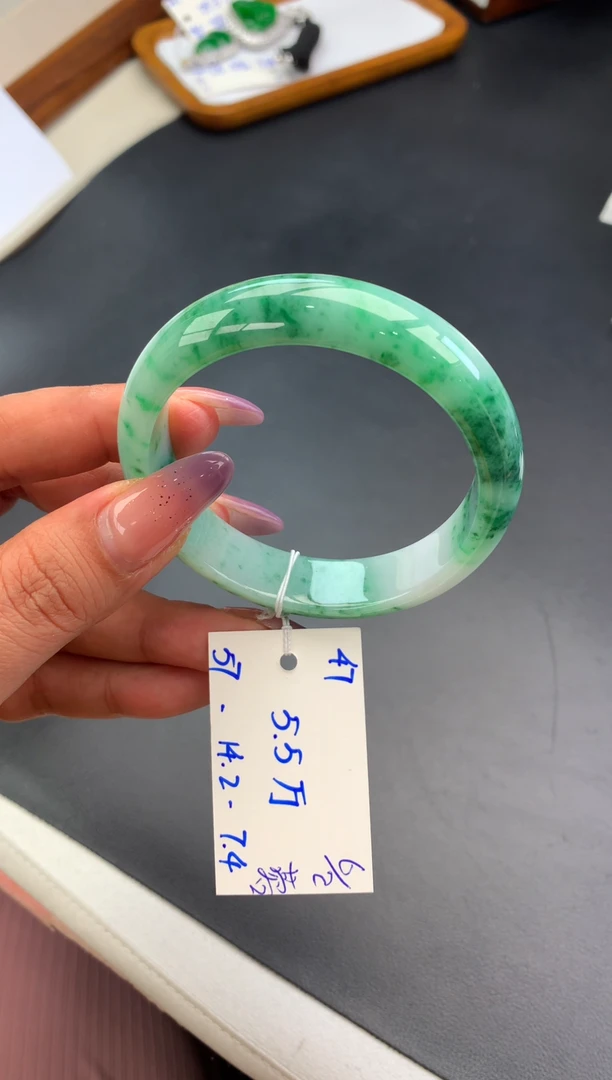 【闪购商品】翡翠手镯未镶嵌手镯