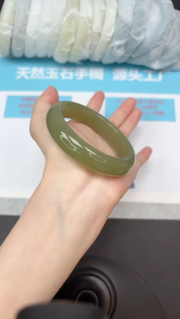 未镶嵌手镯石英质玉101-57.1