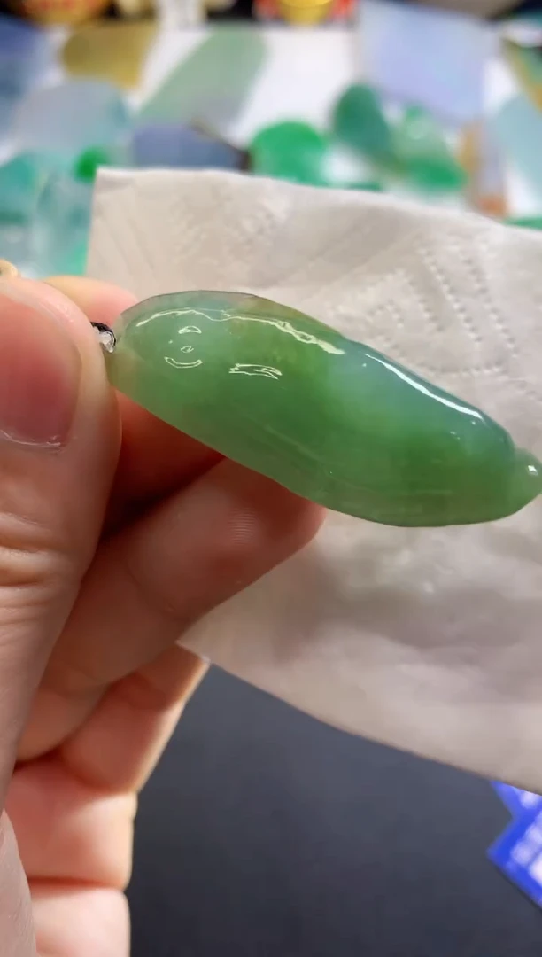 【闪购商品】翡翠吊坠(不含链)未镶嵌653