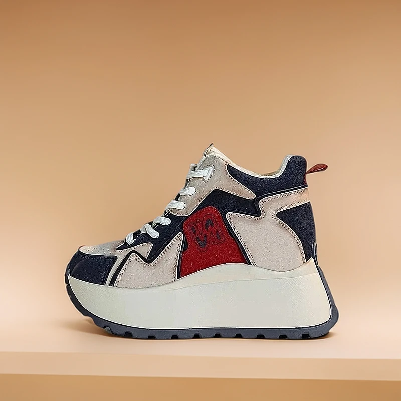 韩奈薇8CM真皮单里高帮休闲鞋女 2025款秋冬时尚网红系带复古潮流