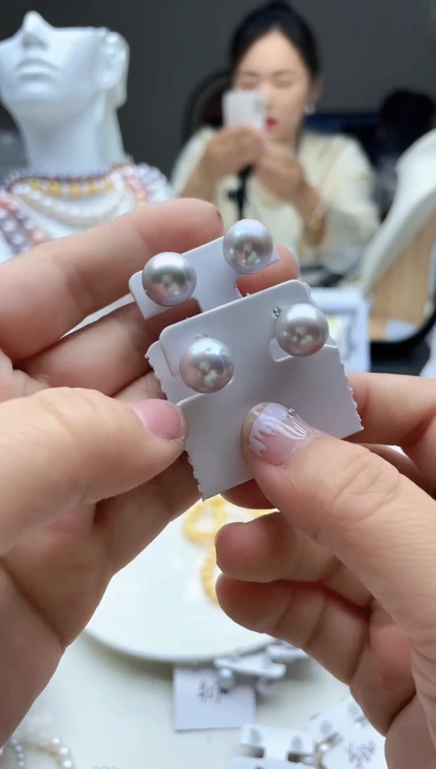 淡水珍珠未镶嵌颈饰11mm  灰珠耳钉