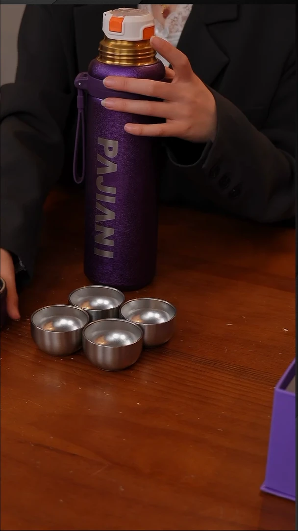 陶133-1000ml+4个小钛杯礼盒款