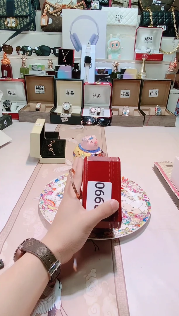 瓷片瓷器 库房到期 全部地板价@@1