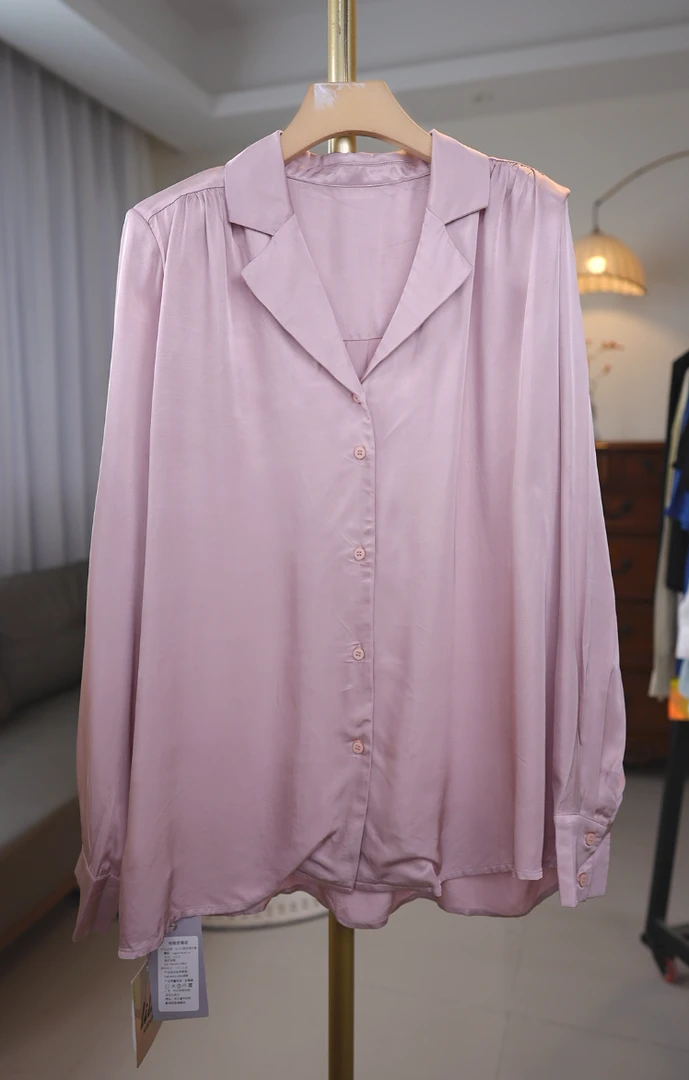 D1-1-1-9029 光泽感人丝雪纺衬衫-冯丽丽