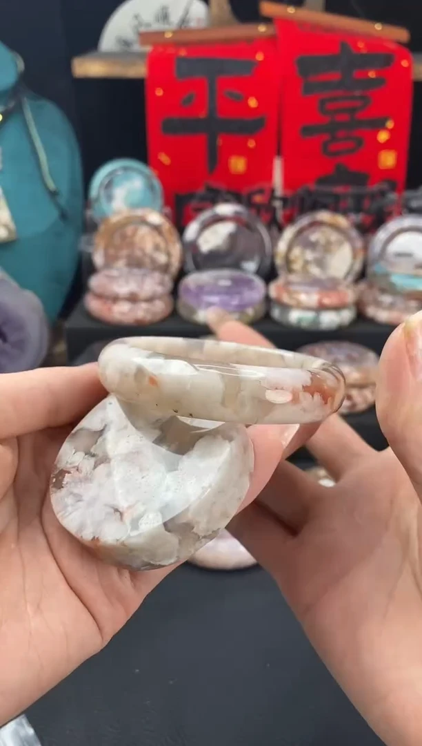 【闪购商品】石英质玉手镯（圆镯）未镶嵌56.8