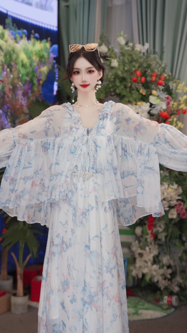 （冰山美人）夏季桑蚕丝宽松防遮阳晒吊带女装两件套连衣裙251D822