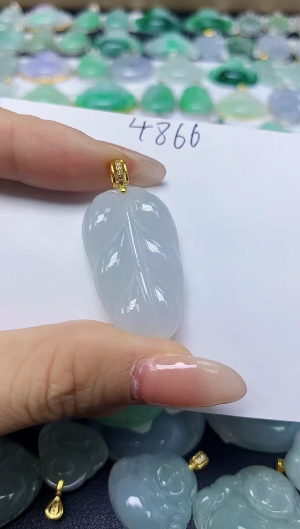 翡翠未镶嵌颈饰 天然缅甸翡翠A货