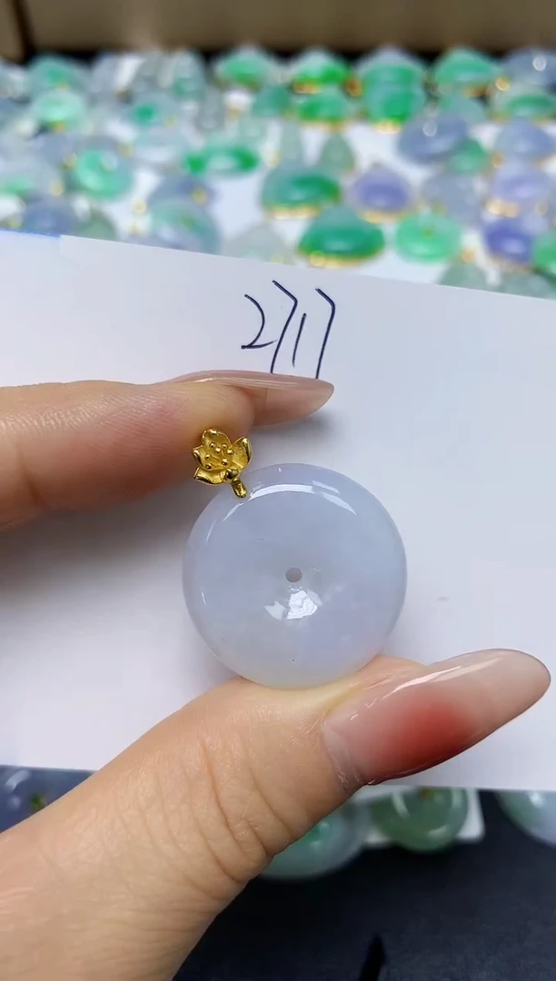 翡翠未镶嵌颈饰 天然缅甸翡翠A货