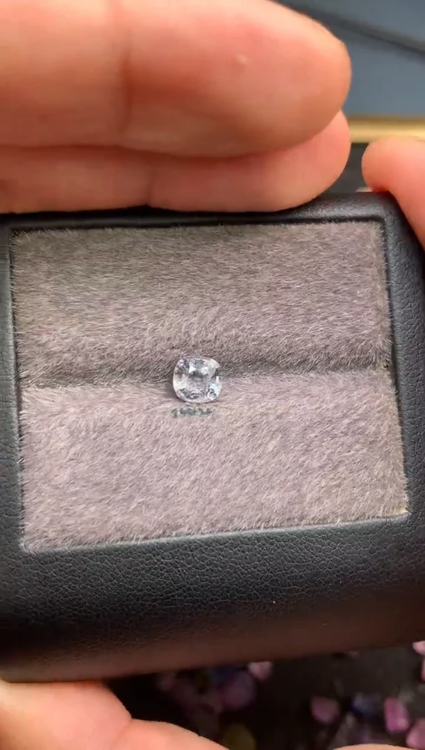 未镶嵌未镶嵌定制尖晶石1.09克拉