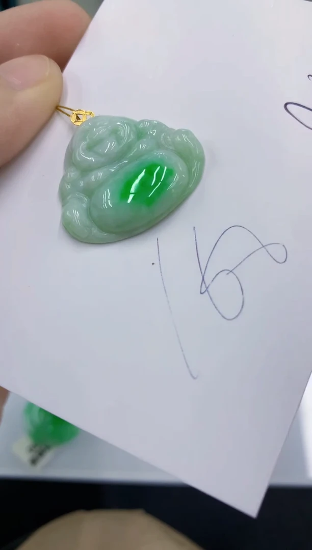 颈饰18K金镶嵌翡翠翡翠