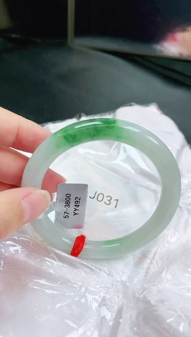 未镶嵌手镯翡翠缅甸天然A货翡翠手镯