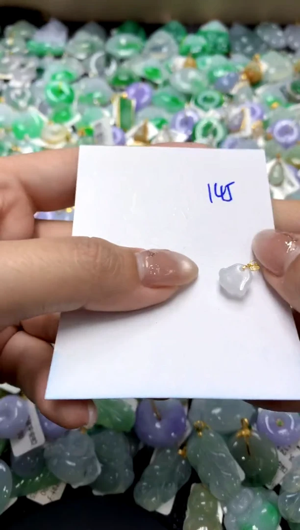 【闪购商品】翡翠颈饰18K金镶嵌1111111111111111