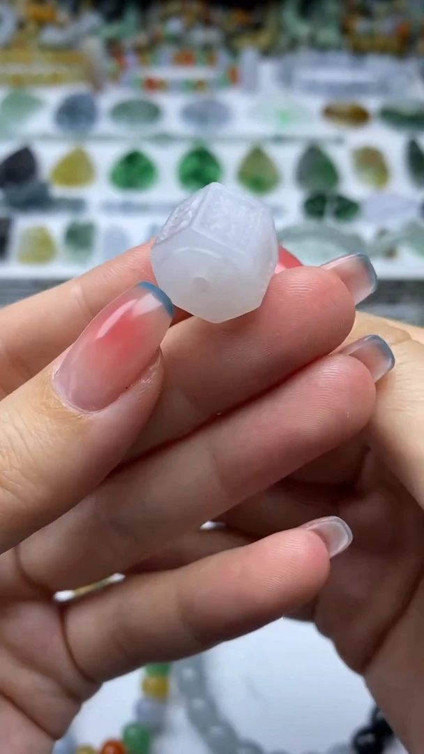 未镶嵌定制翡翠毛货定制不退不换