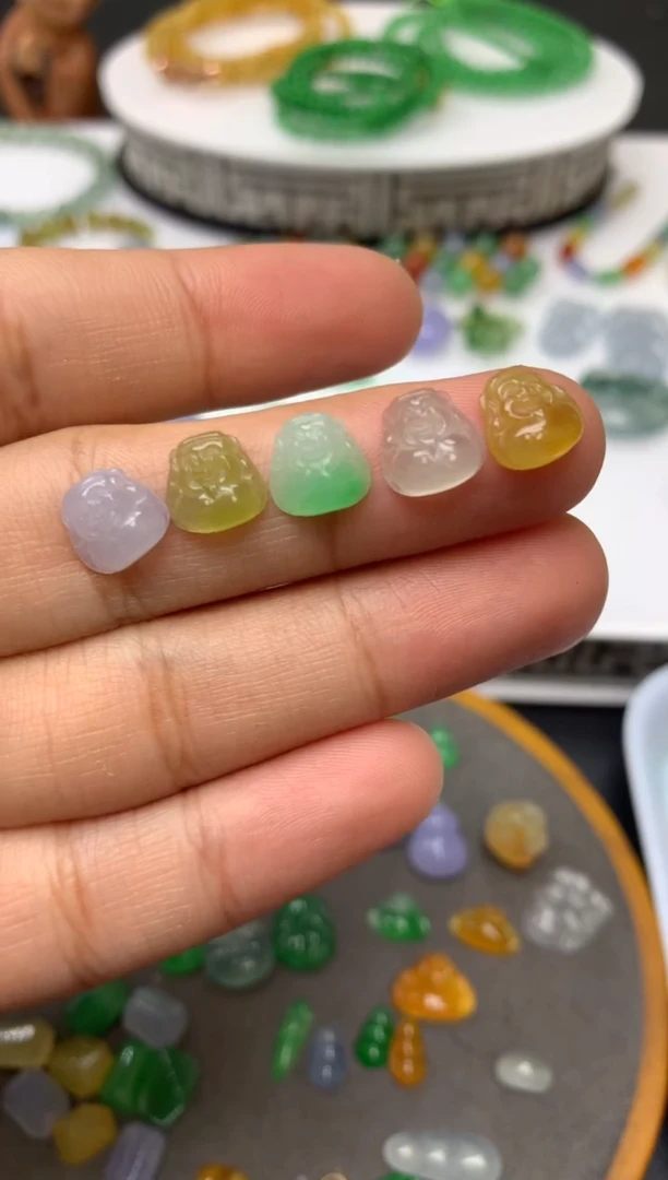 未镶嵌定制翡翠未镶嵌 定制翡翠