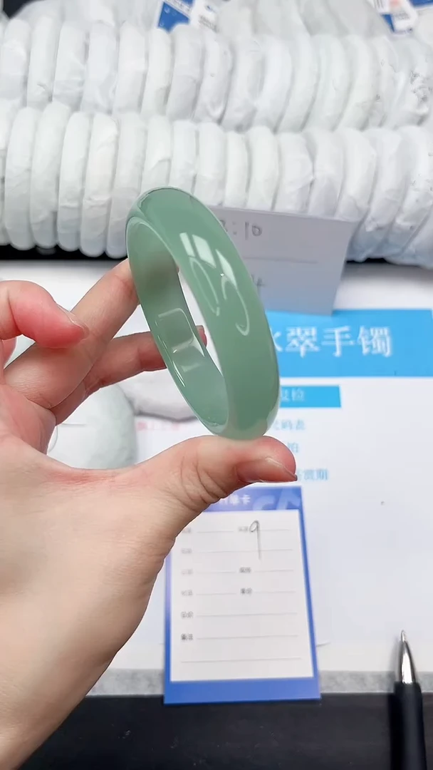 未镶嵌手镯石英质玉9-55.6TL