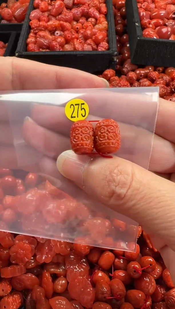 颈饰未镶嵌南红玛瑙1