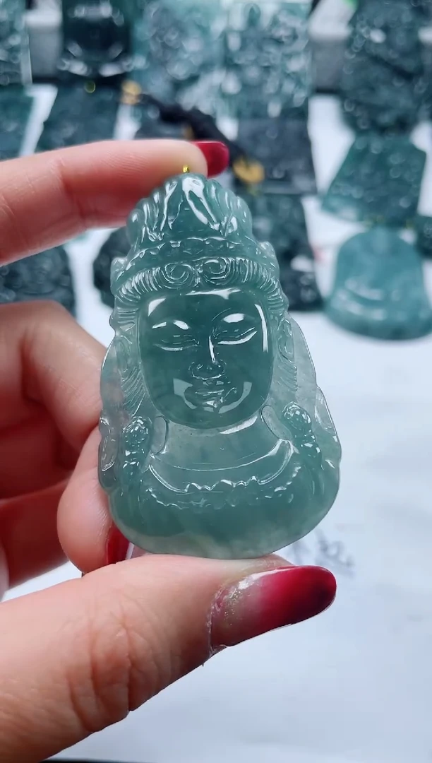 【闪购商品】翡翠颈饰未镶嵌