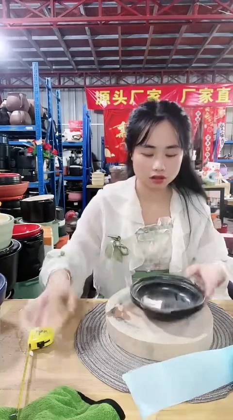 61瑕疵黑色煎盘不带盖