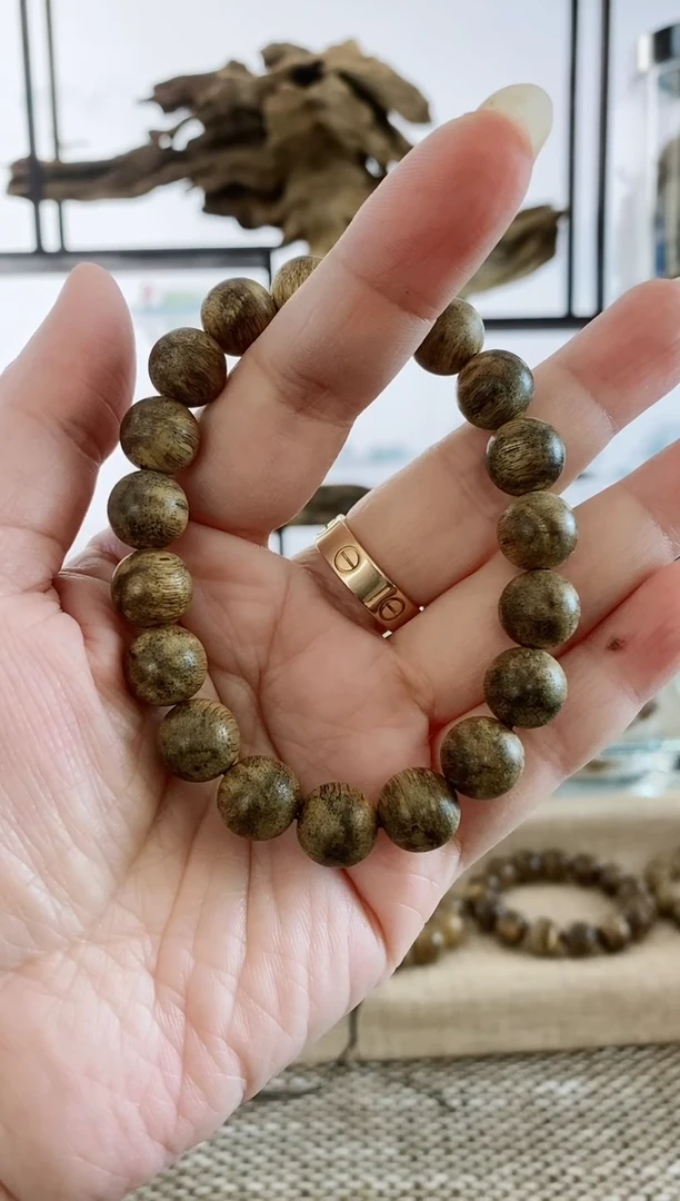 沉香手串越南富国岛老料11MM单圈