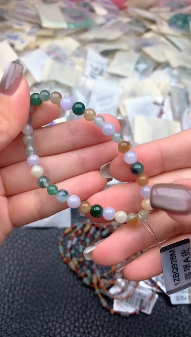 未镶嵌挂件翡翠—