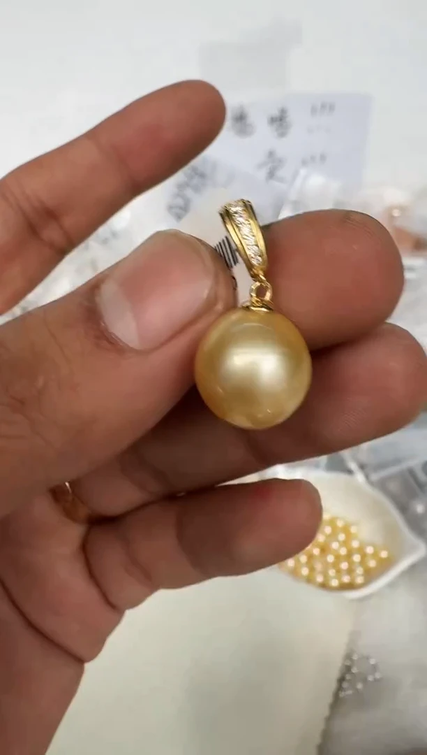 颈饰银S925镶嵌海水珍珠吊坠