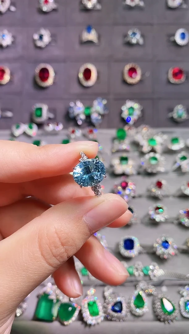 【闪购商品】海蓝宝石戒指18K金镶嵌1