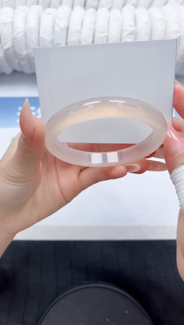 【闪购商品】石英质玉手镯未镶嵌358-60.2