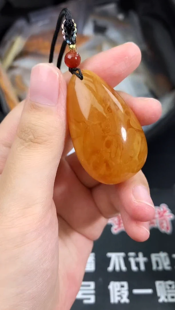 蜜蜡未镶嵌珠宝奇石69