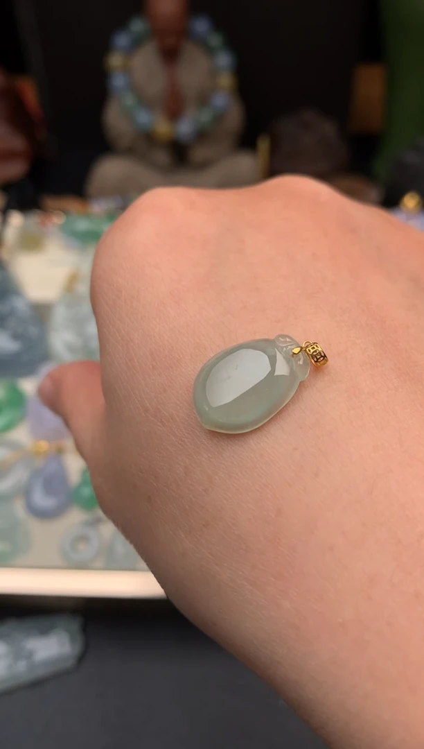 吊坠(不含链)18K金镶嵌翡翠吊坠