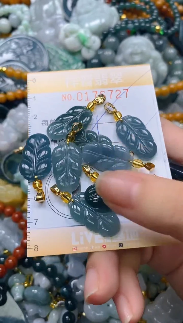 翡翠未镶嵌颈饰闪购0176727多样性发其一
