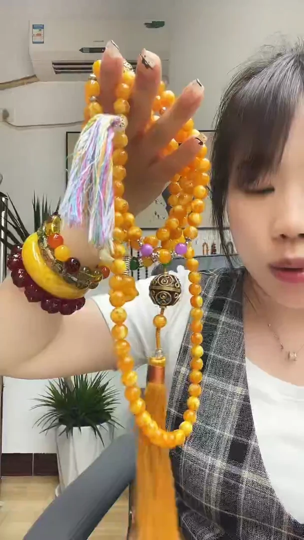 未镶嵌颈饰琥珀00000000078