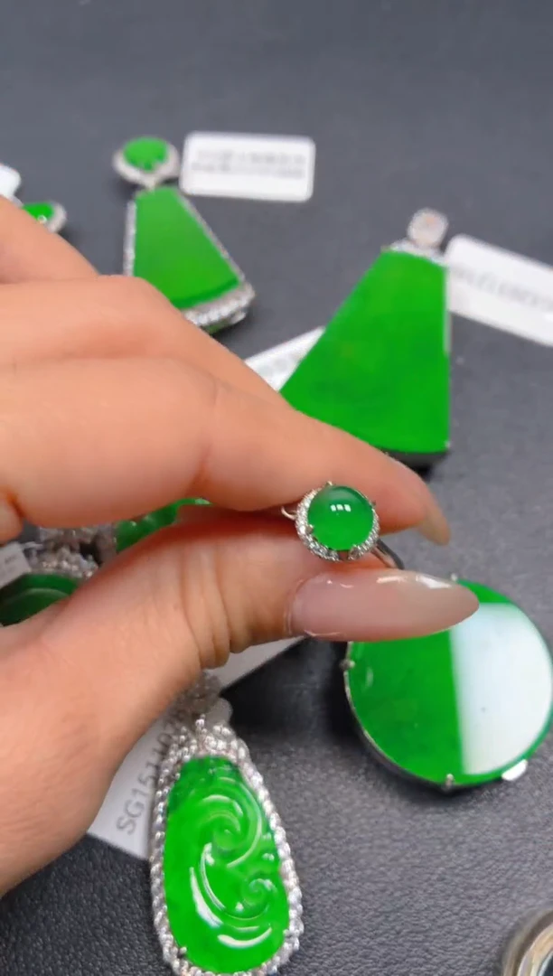 吊坠(不含链)银S925镶嵌翡翠1