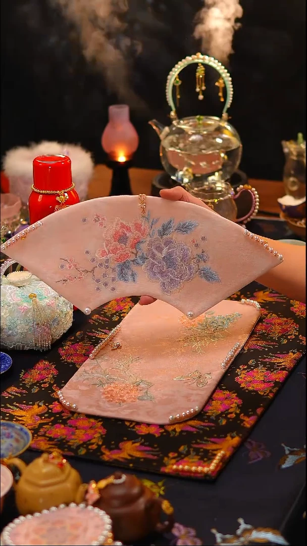 142扇形茶席40x18cm