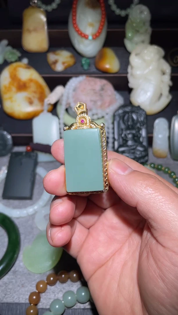 吊坠(不含链)18K金镶嵌和田玉和田玉俄碧粉青无事牌