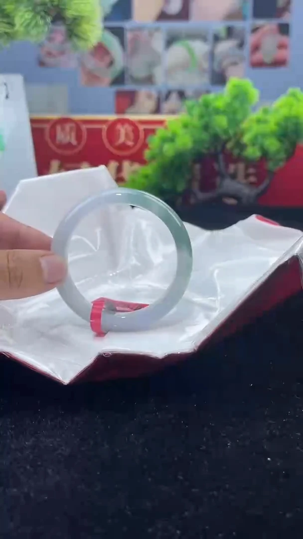 【闪购商品】翡翠手镯未镶嵌21                