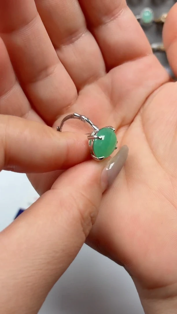 银S925镶嵌戒指翡翠.