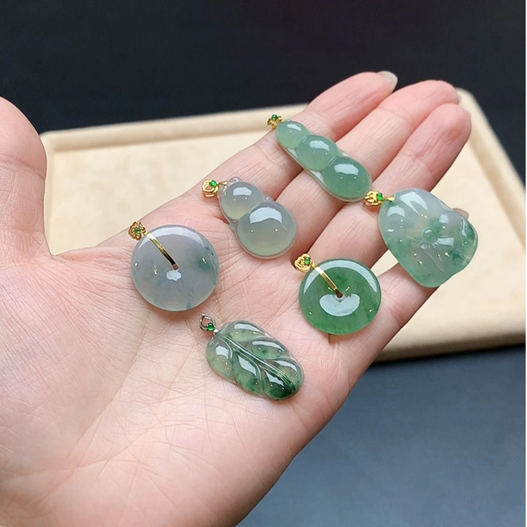 翡翠吊坠1件-18K金-多样性只发一-S4-2459