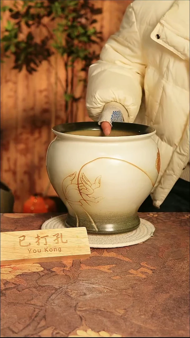 陶瓷4-486高度21口径21已打孔误差2