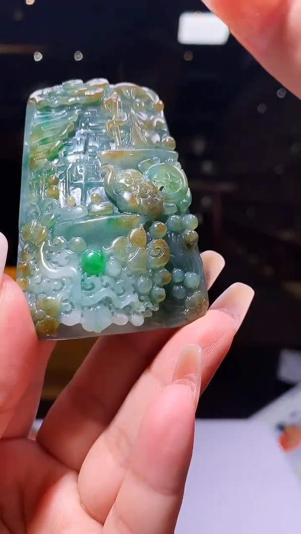 【闪购商品】定制翡翠未镶嵌1004xx-毛货挂件34