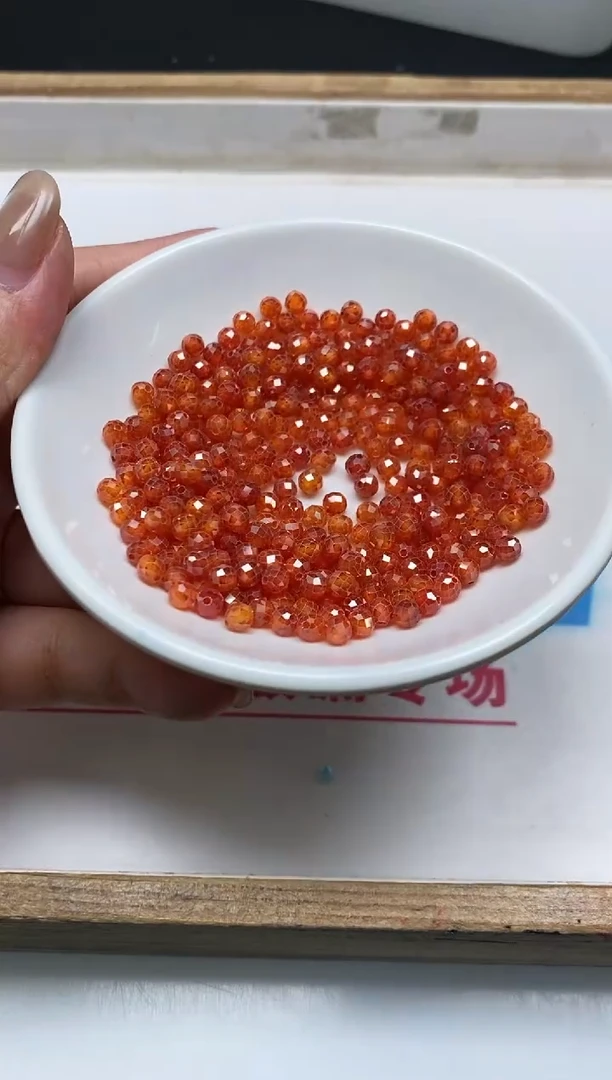 散珠天然锆石未镶嵌D719 红锆石切面4mm30个6.8元