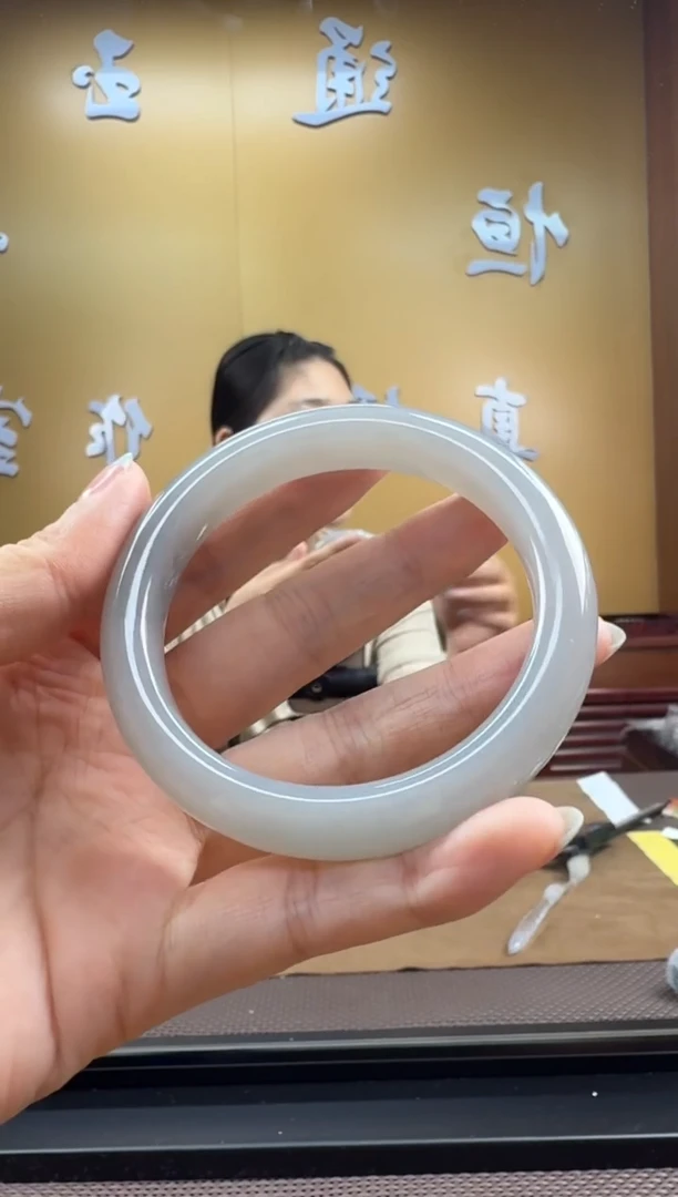 颈饰未镶嵌和田玉手镯59