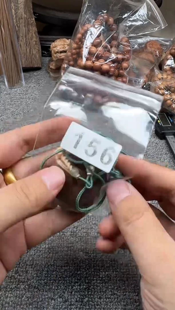 檀香木其他阴沉平安扣