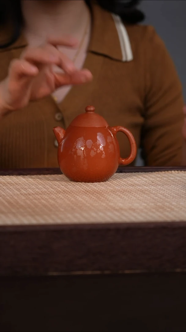 茶壶紫砂鱼籽降坡 190cc